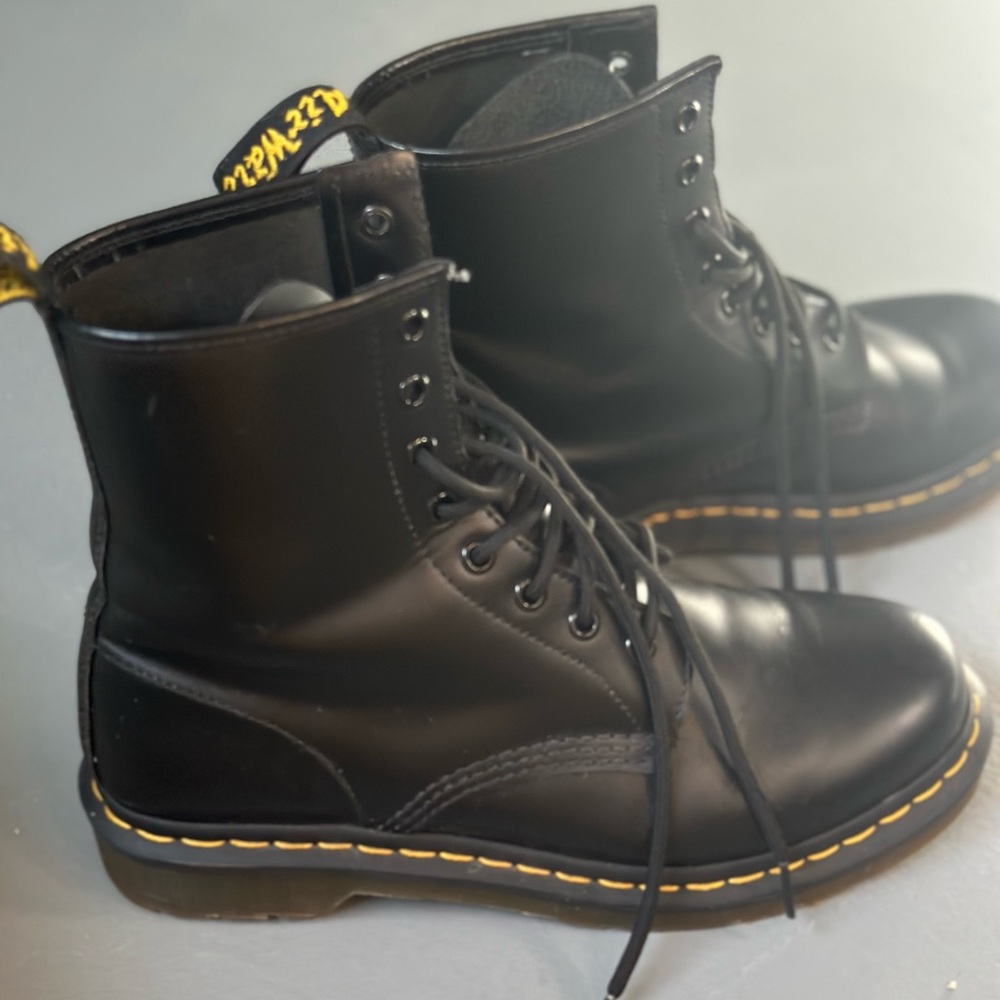 Women’s Dr. Martens